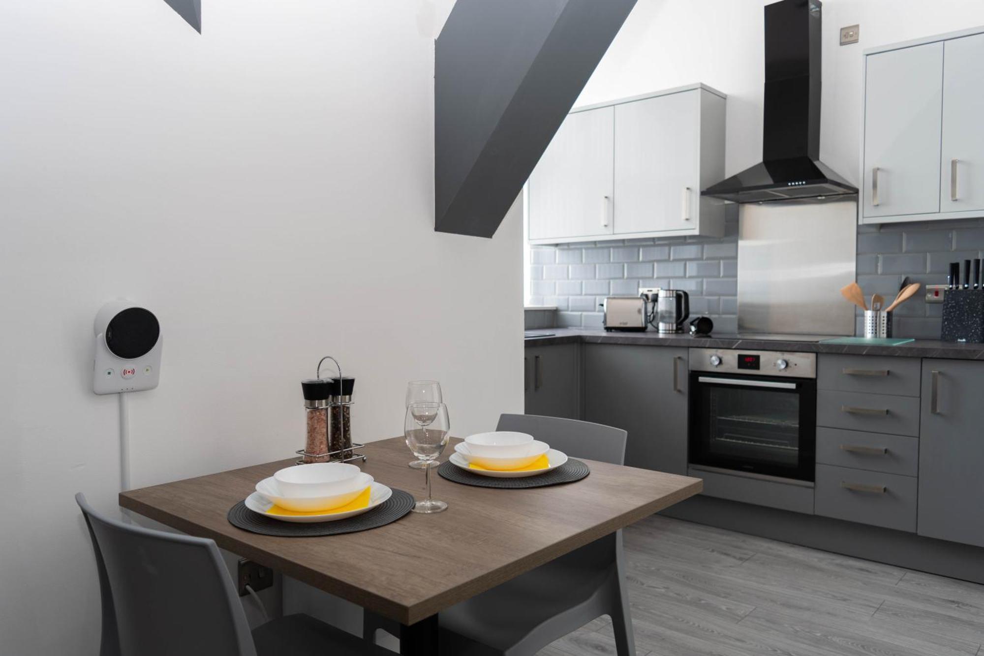 Sky Apartments Брадфорд Номер фото